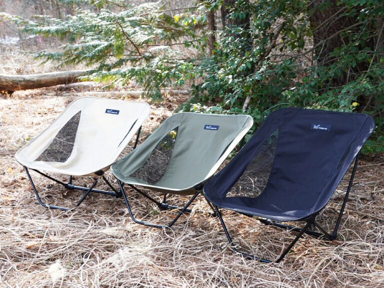 カラーは３色（カーキ・オリーブ・ブラック）